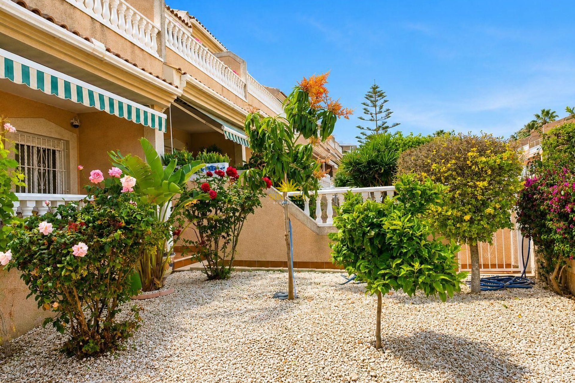 Reventa - Chalet adosado - Torrevieja - torrevieja
