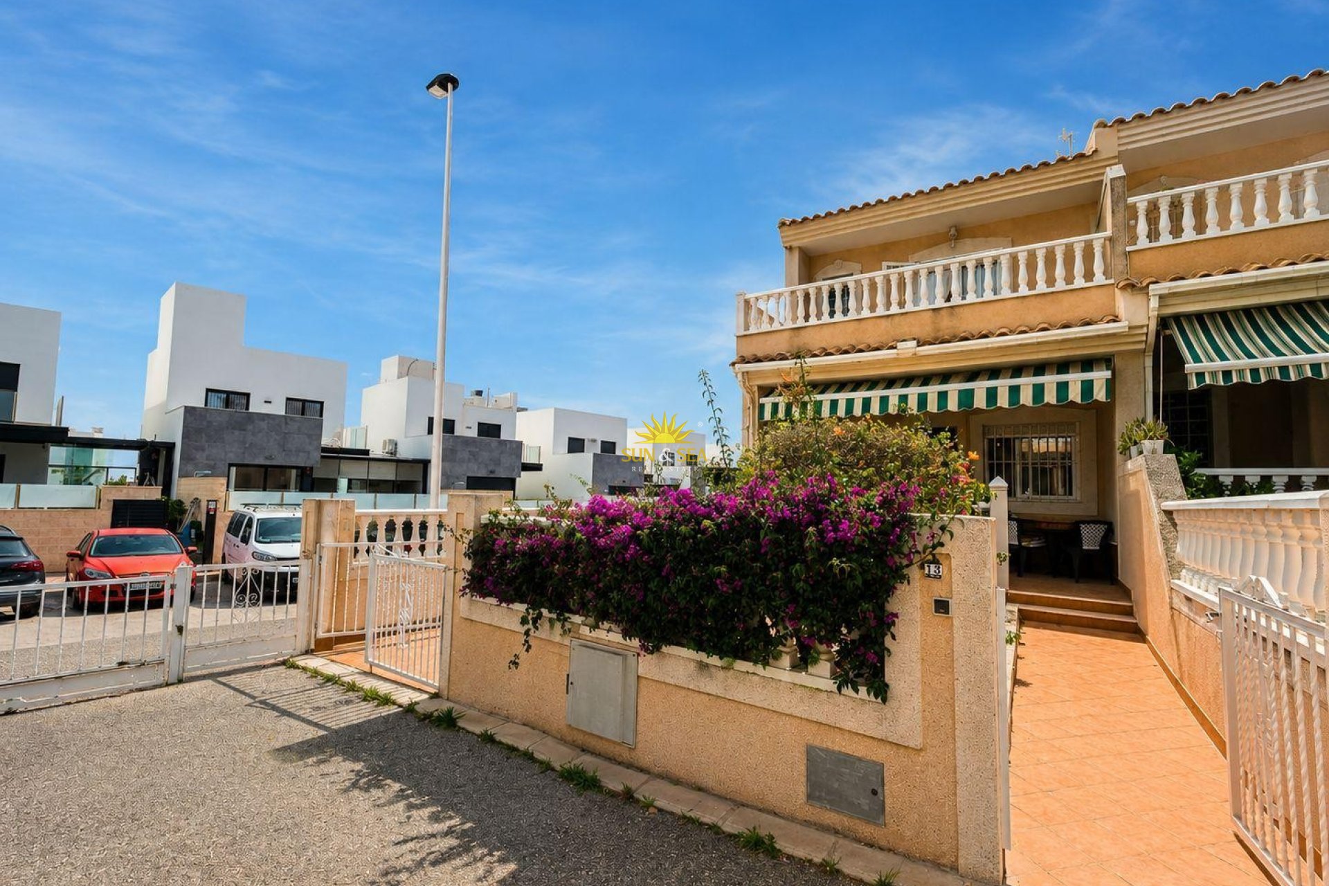 Reventa - Chalet adosado - Torrevieja - torrevieja