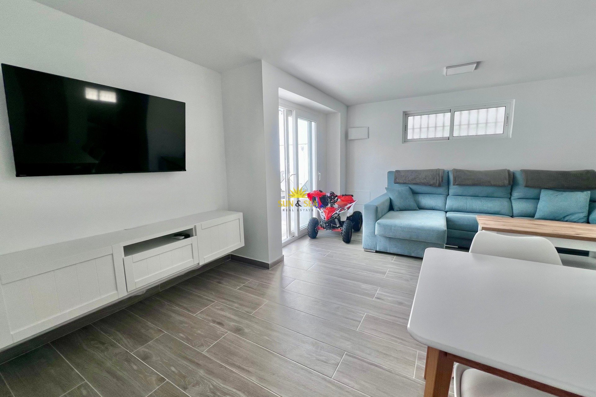 Reventa - Chalet - San Miguel de Salinas - Las filipinas