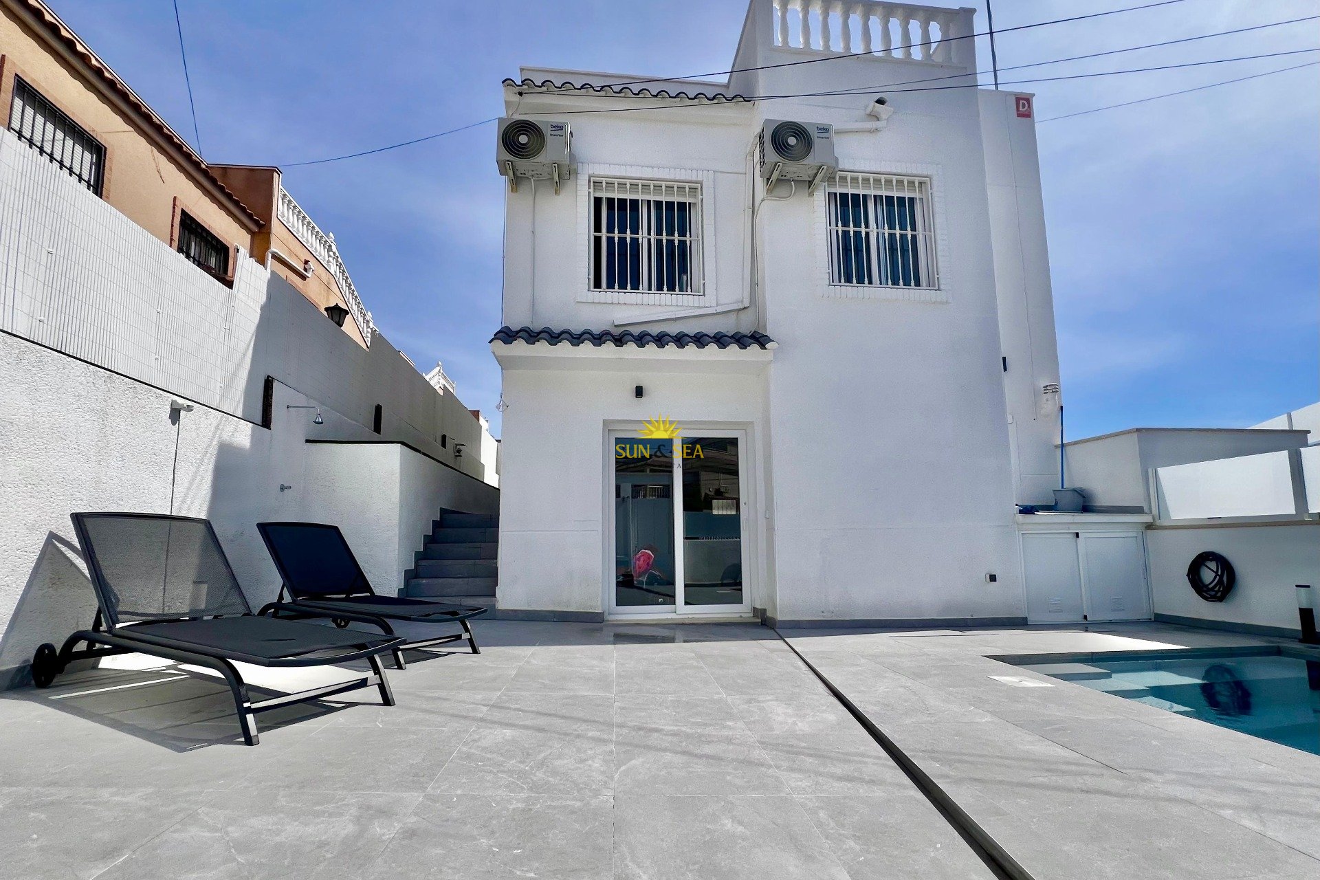 Reventa - Chalet - San Miguel de Salinas - Las filipinas