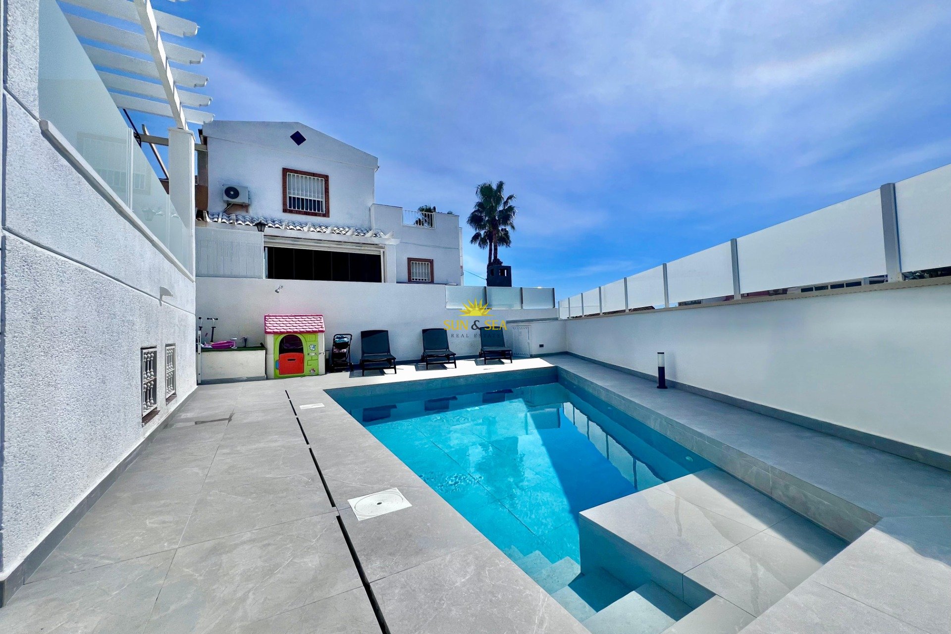 Reventa - Chalet - San Miguel de Salinas - Las filipinas