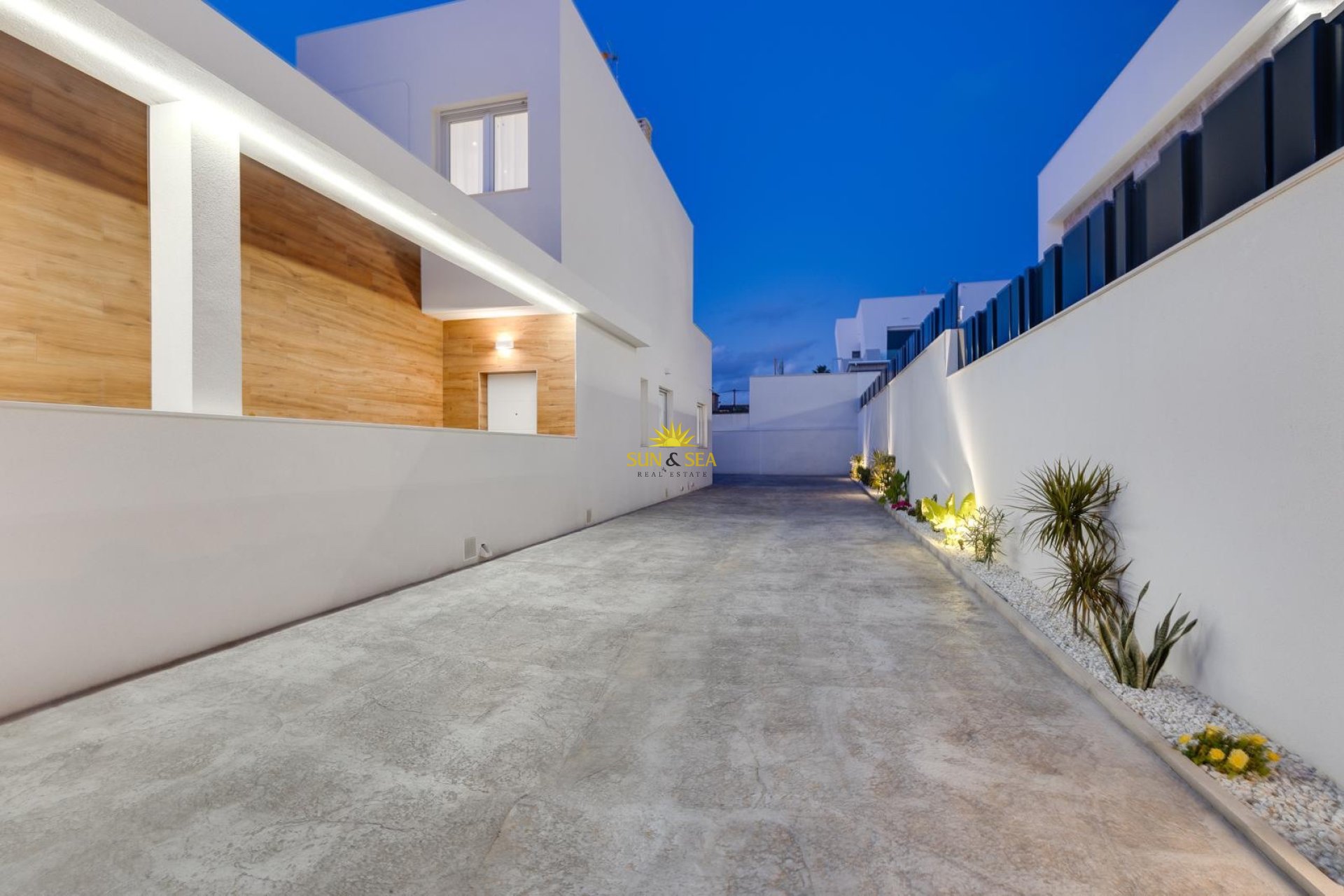 Reventa - Chalet - Torrevieja - Aguas Nuevas