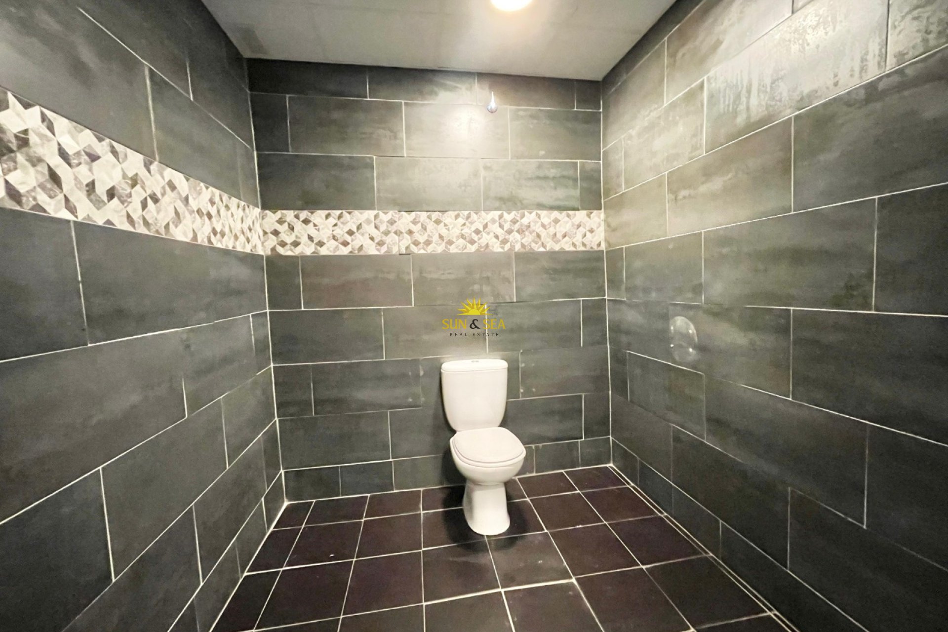 Reventa - Comercial - Torrevieja - Playa del Cura