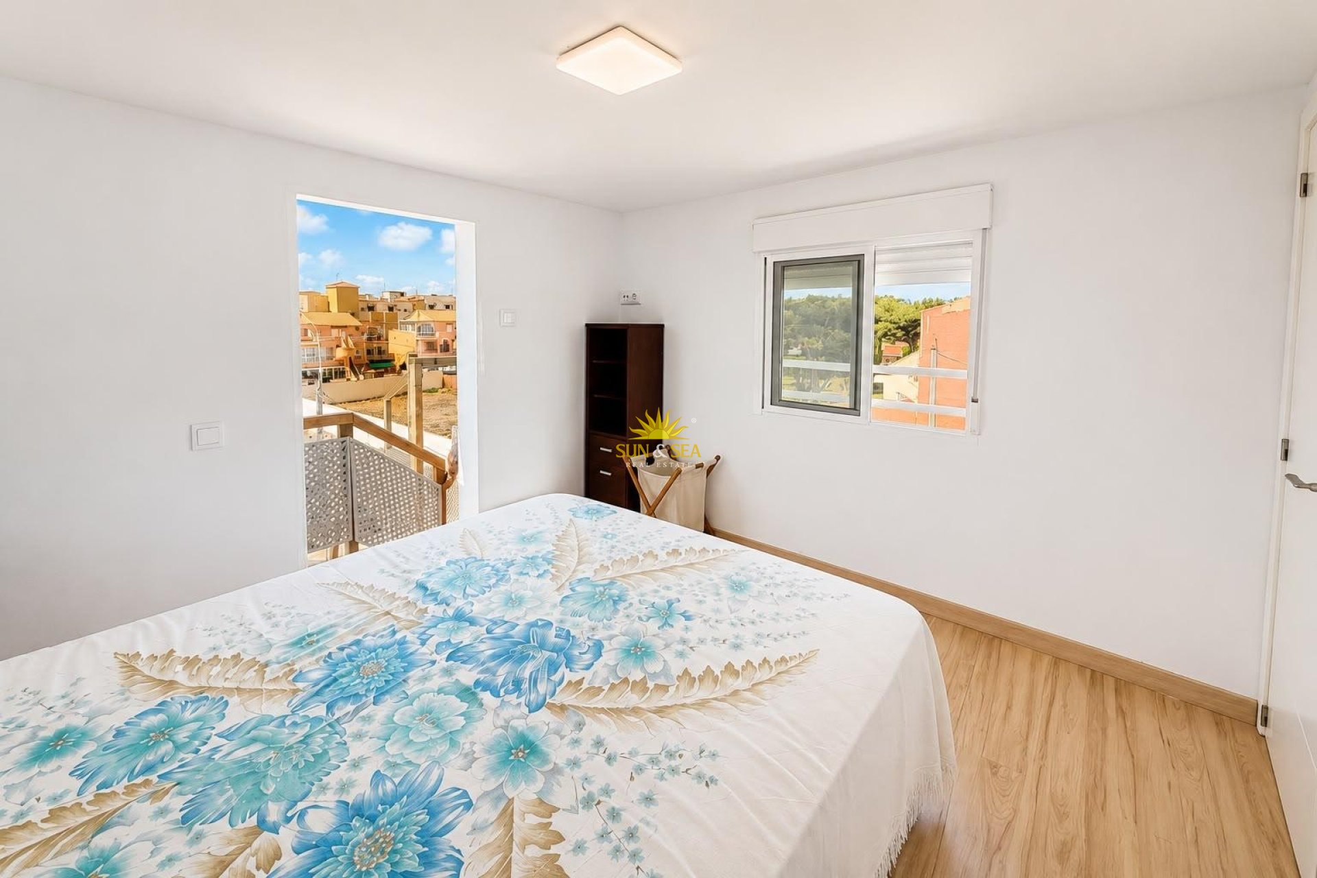 Reventa - Duplex - Torrevieja - Playa de los locos