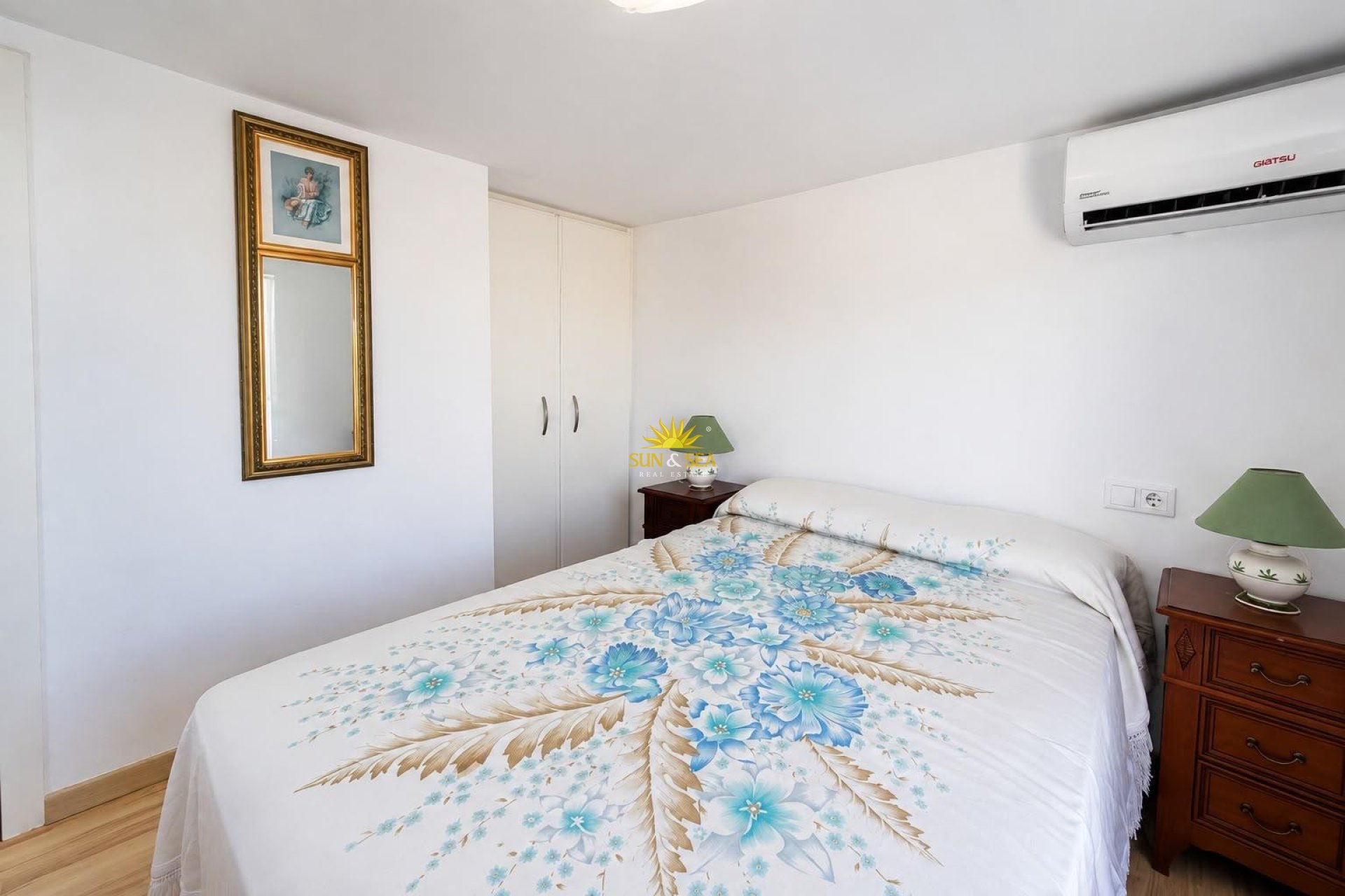 Reventa - Duplex - Torrevieja - Playa de los locos