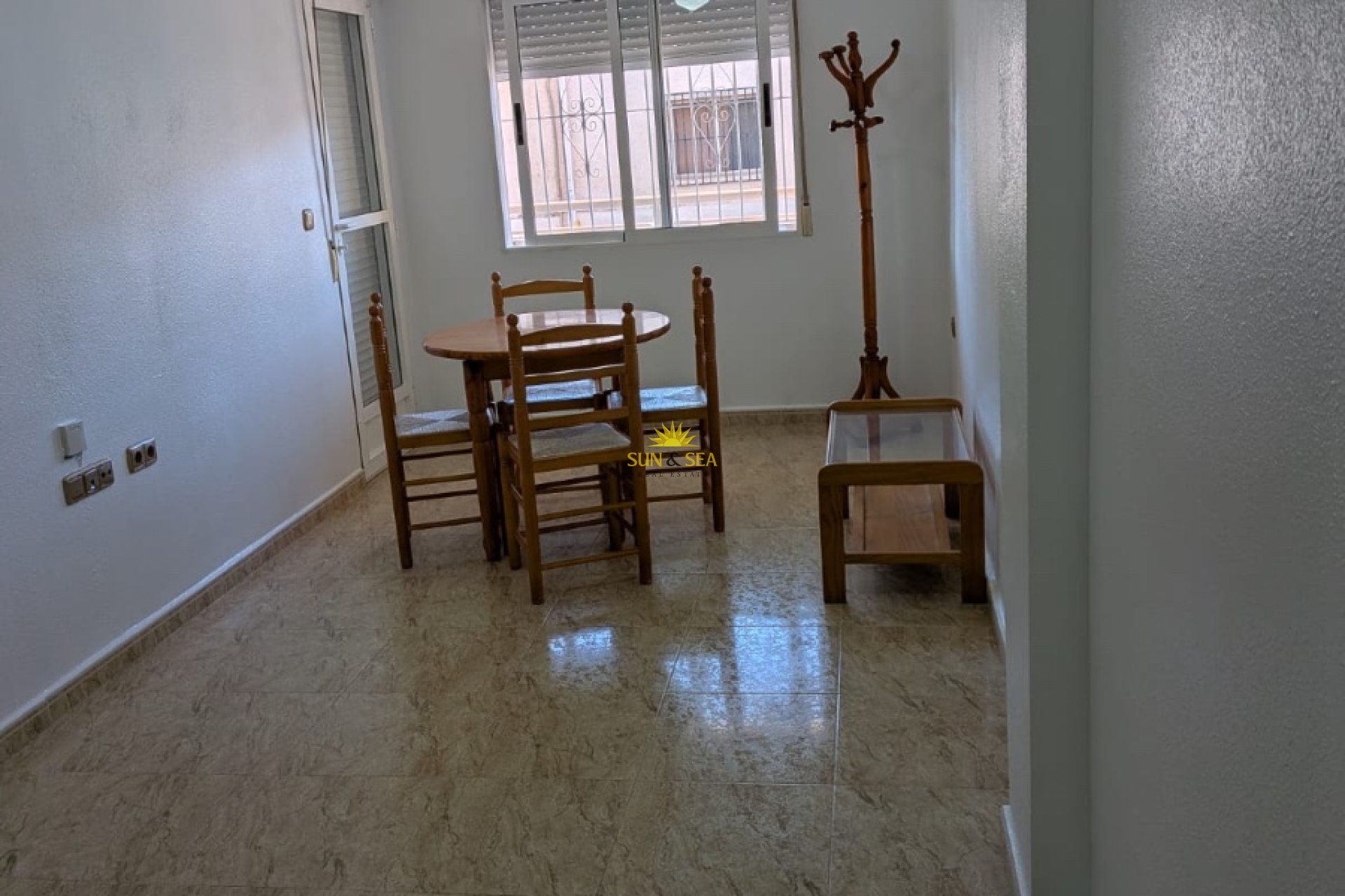 Reventa - Ground Floor - Montesinos