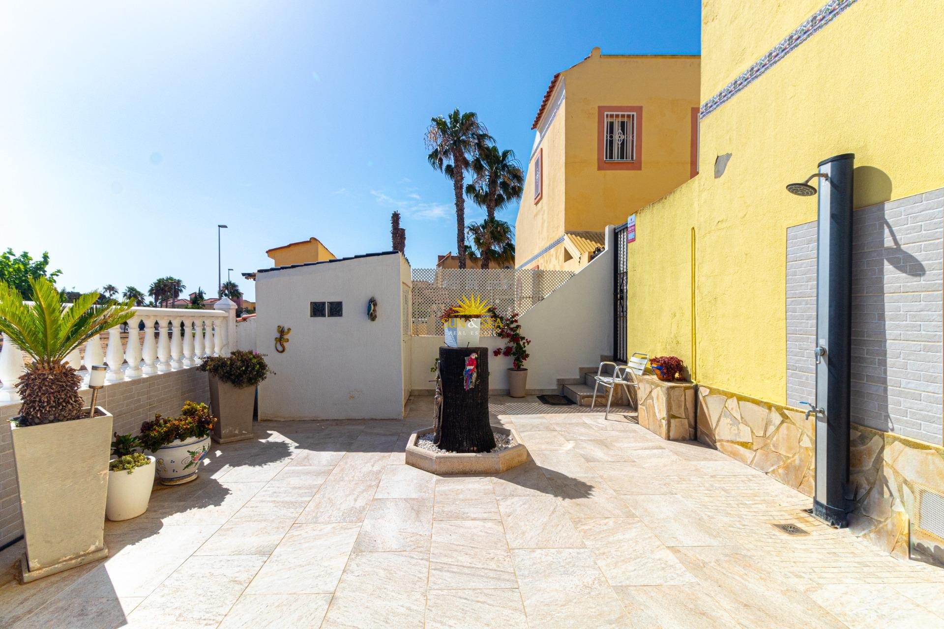 Reventa - Villa / Semi separado - Orihuela Costa - La Regia