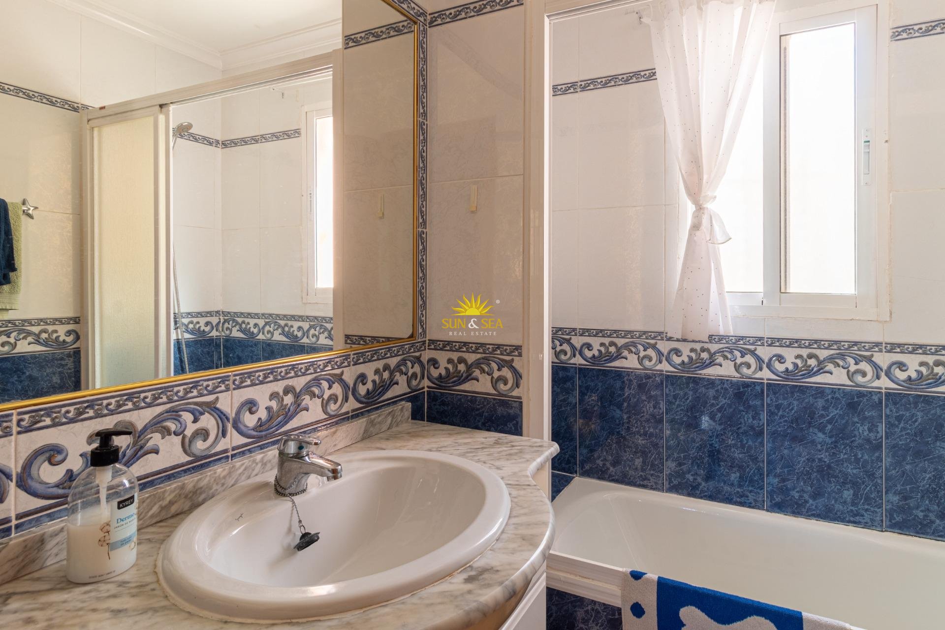 Reventa - Villa / Semi separado - Orihuela Costa - La Regia