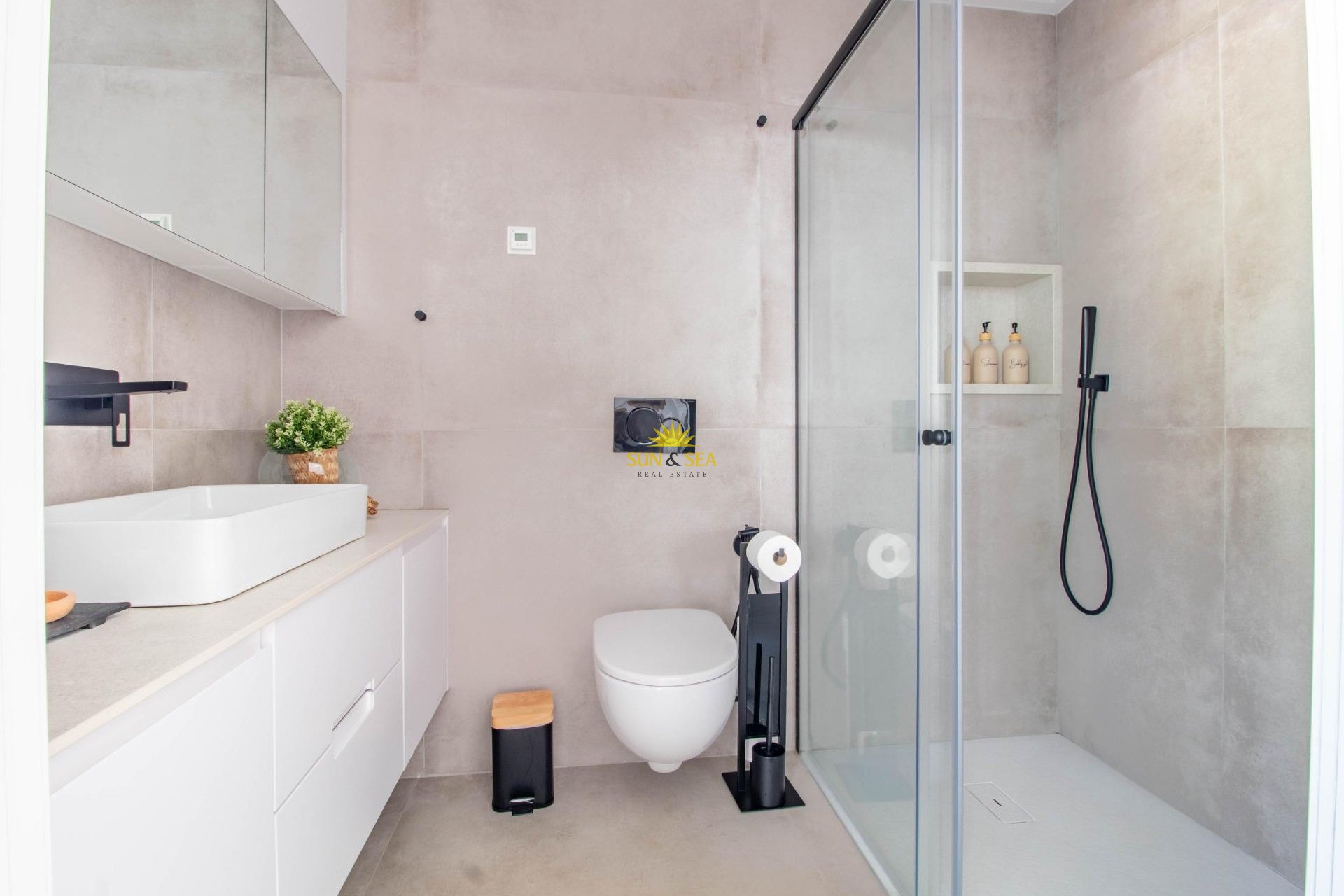Reventa - Villa / Semi separado - Santiago de la ribera - zona san blas