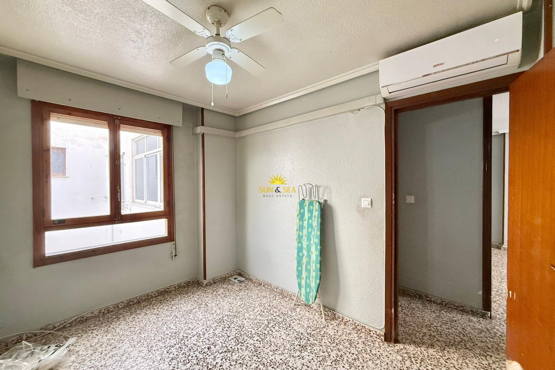 Revente - Appartement - Torrevieja - Acequion