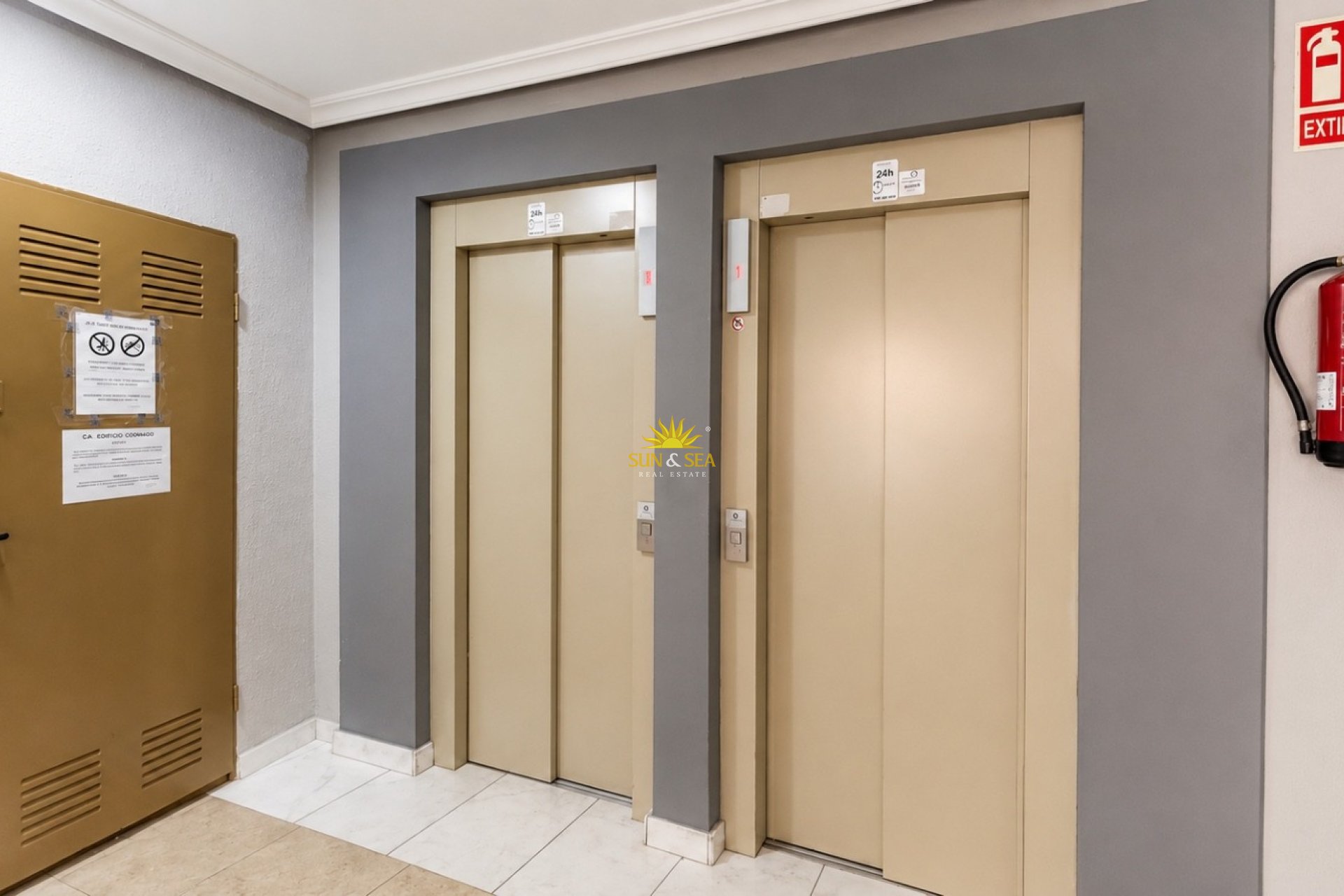 Revente - Appartement - Torrevieja - Centro