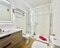 Revente - Appartement - Torrevieja - Paseo maritimo