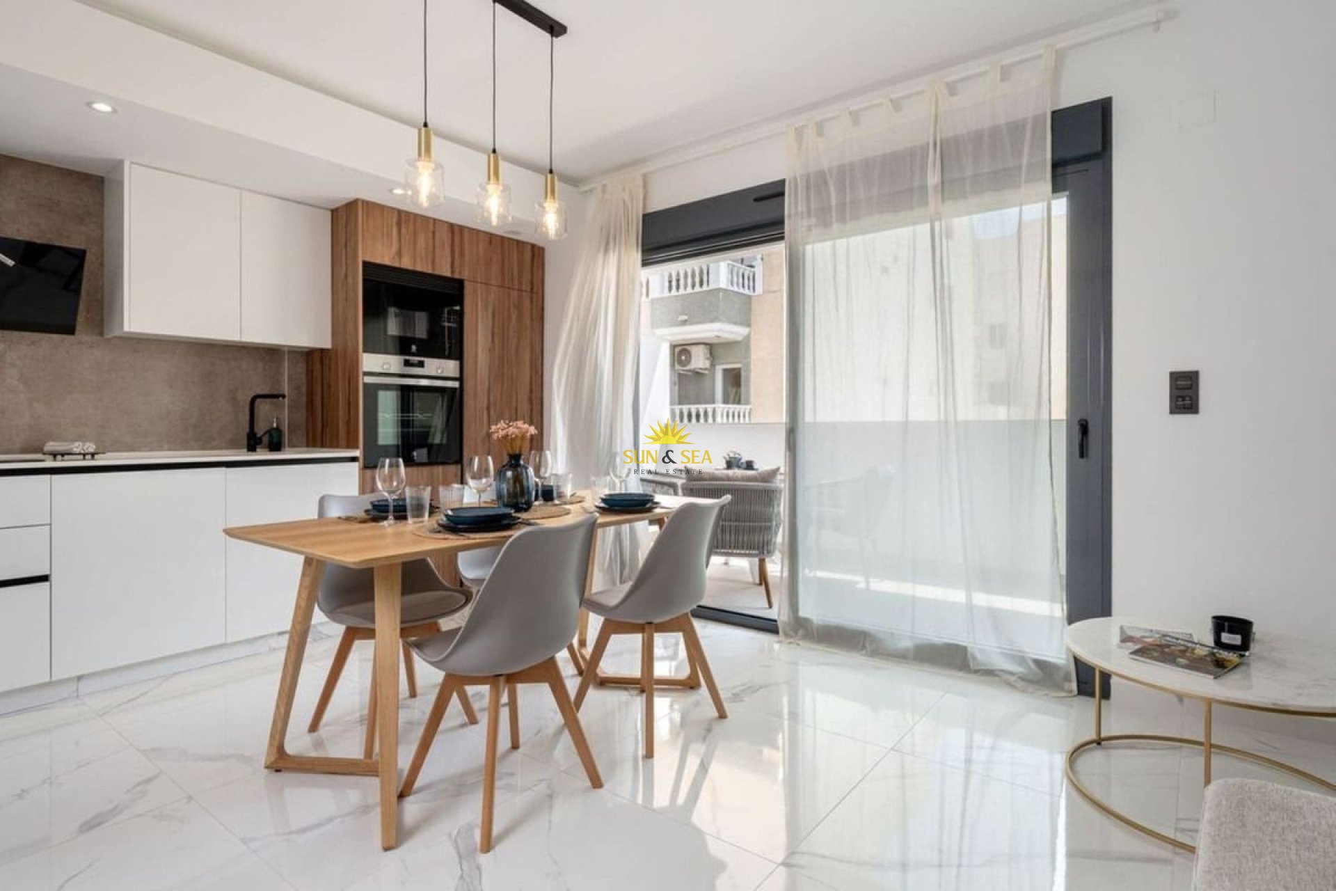 Revente - Appartement - Torrevieja - Puerto de Torrevieja