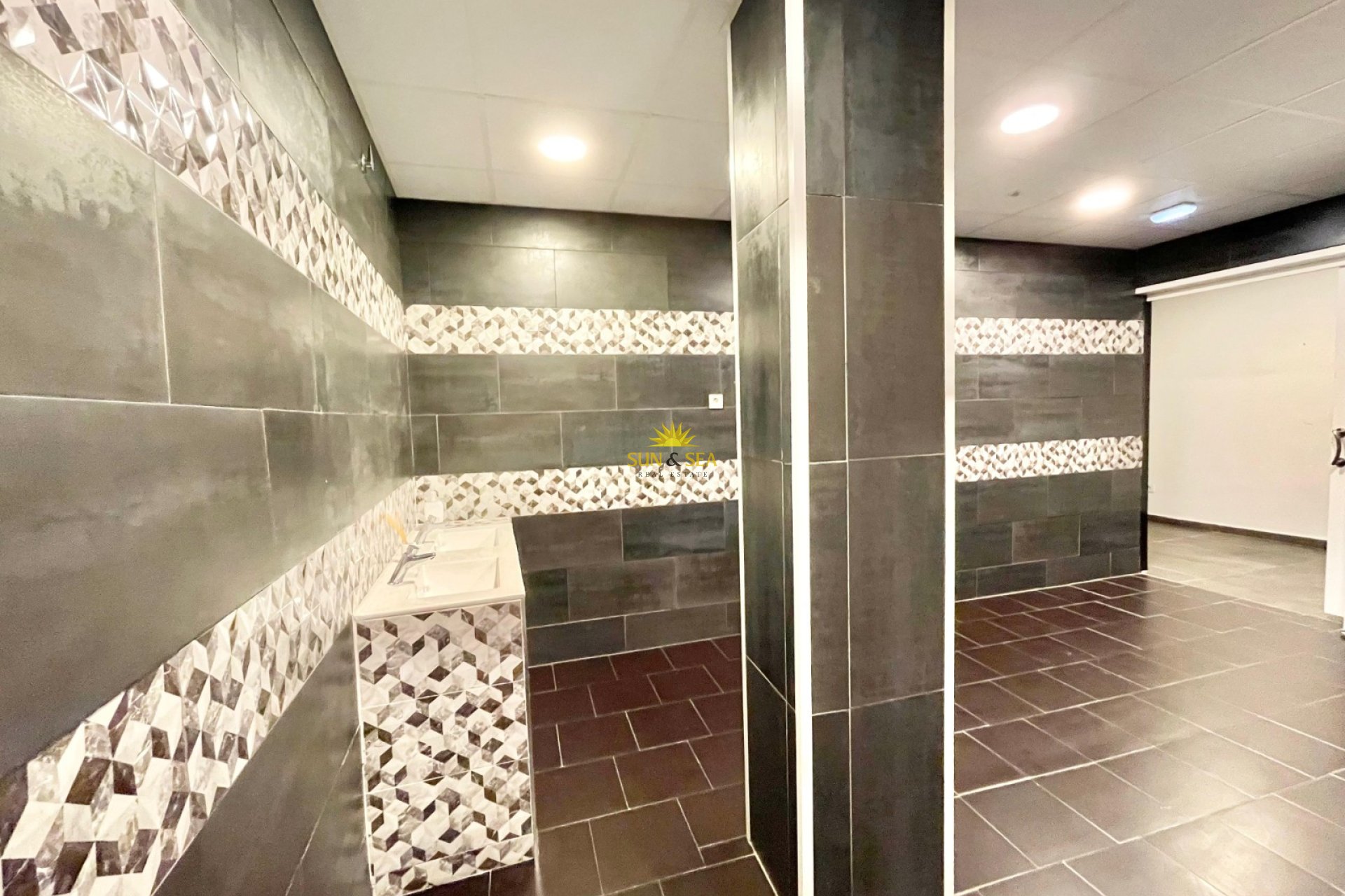 Revente - Commercial - Torrevieja - Playa del Cura