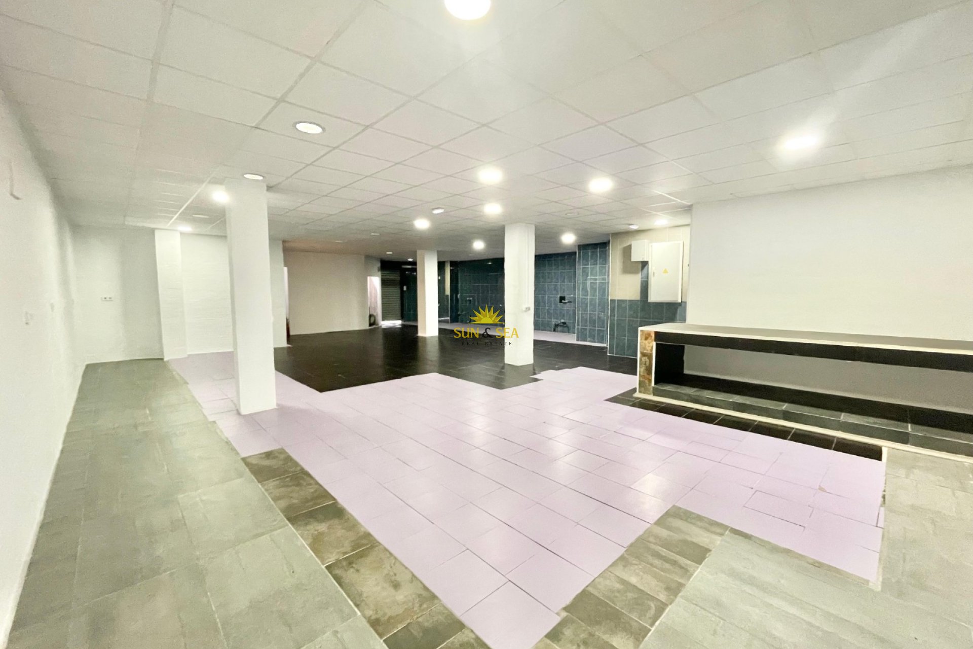 Revente - Commercial - Torrevieja - Playa del Cura