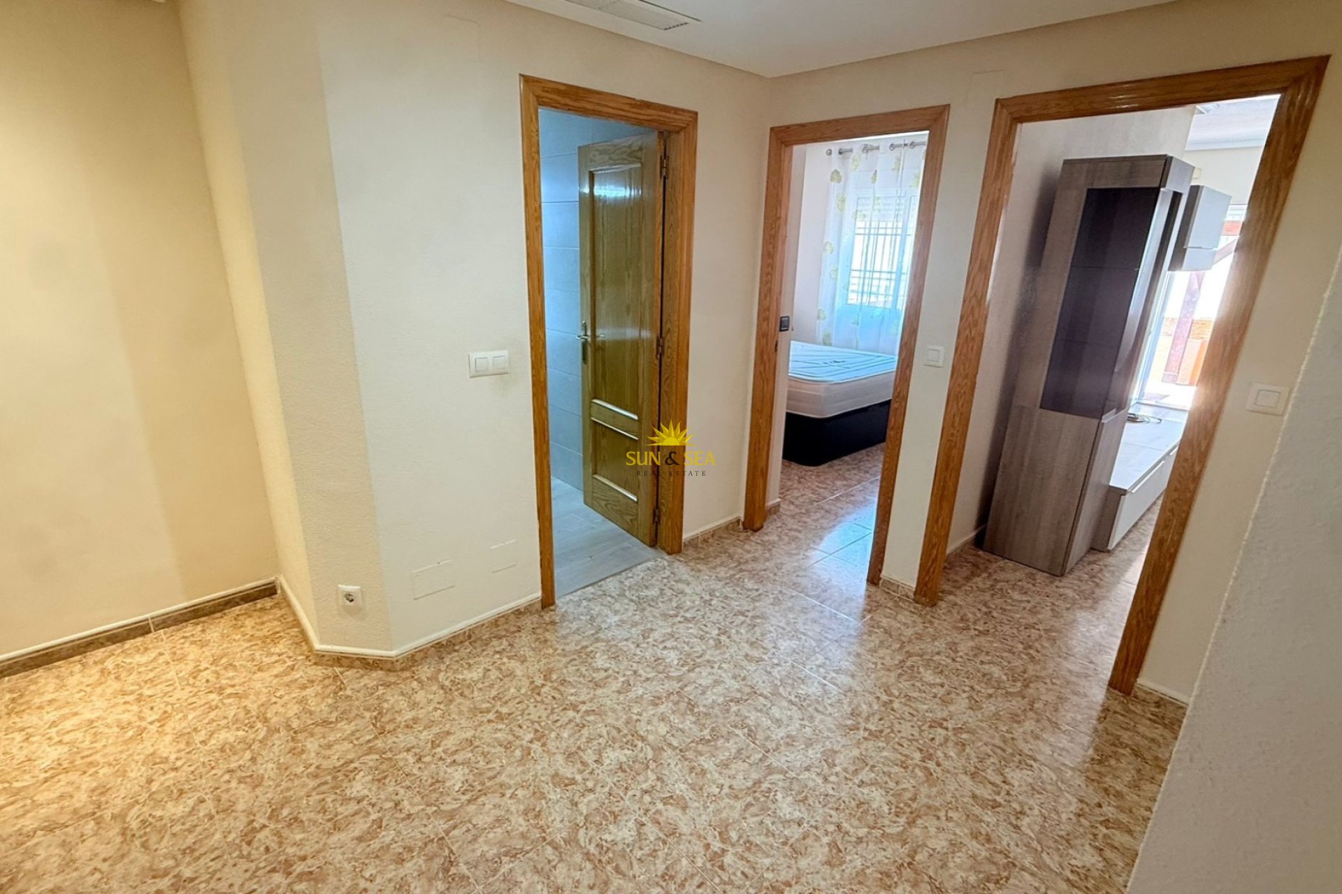 Revente - Ground Floor - El Algar - Al Algar