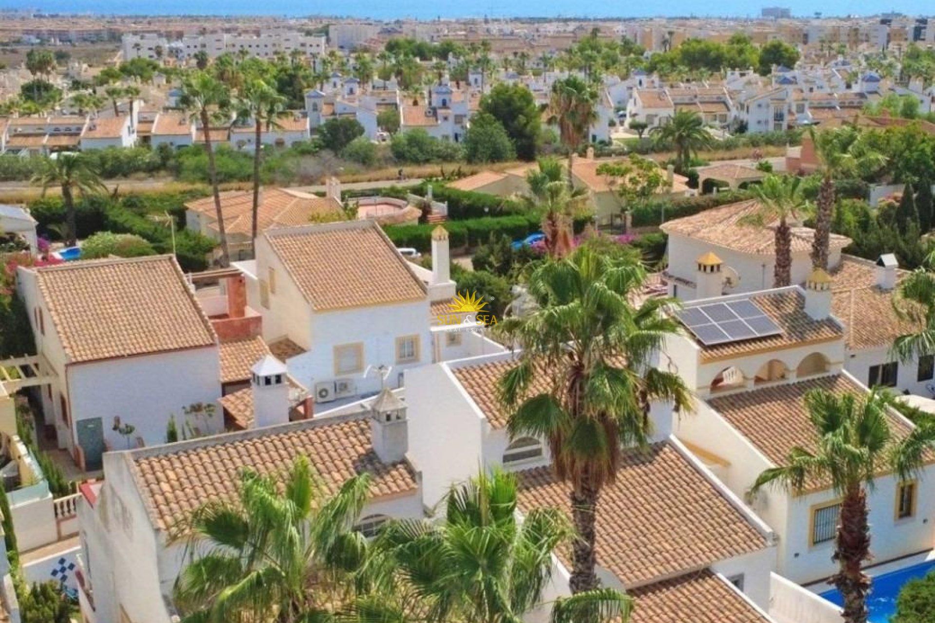 Revente - Villa - Orihuela Costa - Villamartin