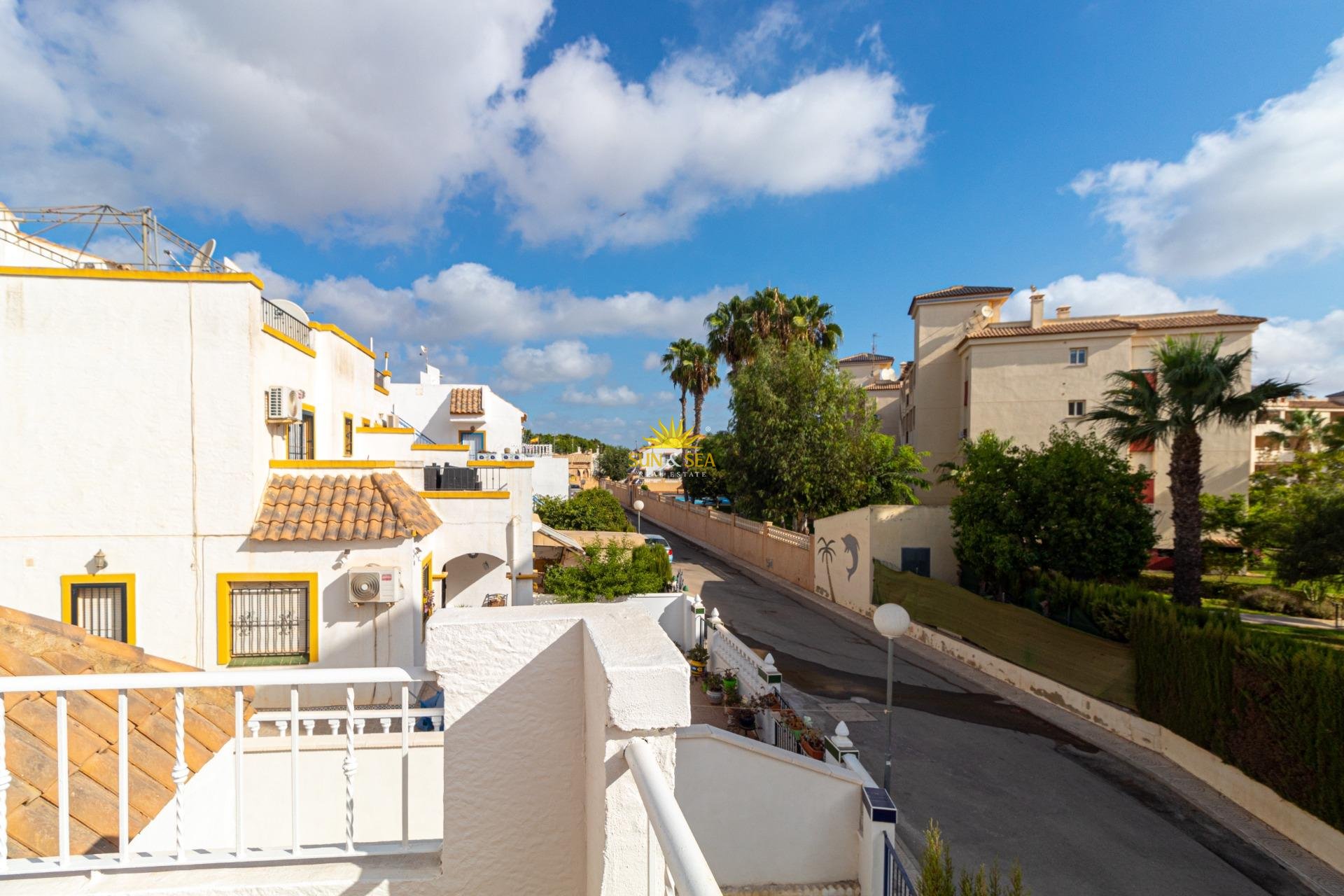 Revente - Villa / Semi détaché - Orihuela Costa - La Florida