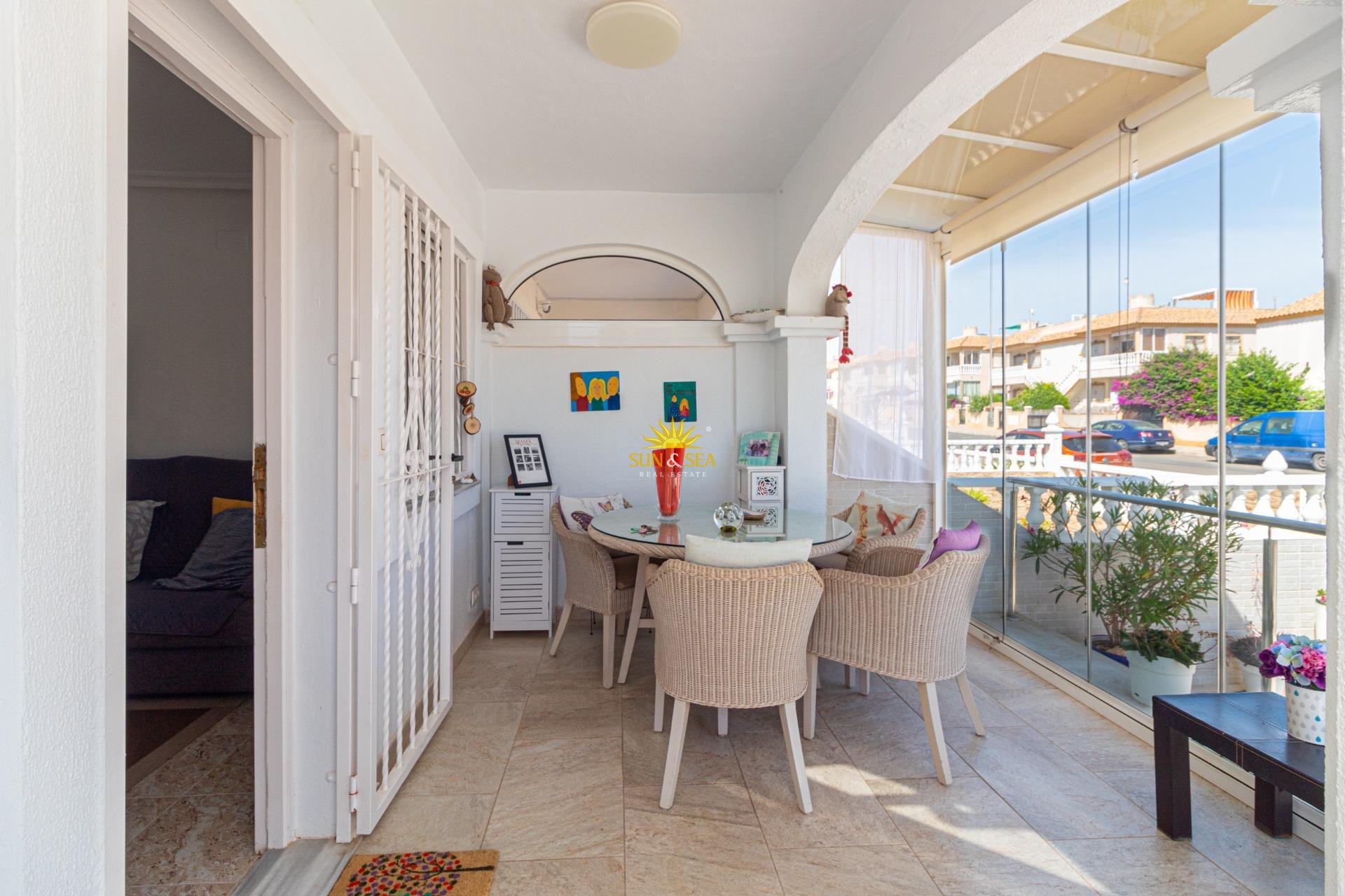 Revente - Villa / Semi détaché - Orihuela Costa - La Regia