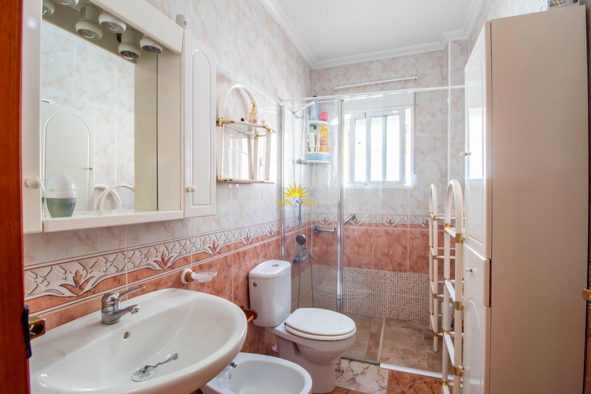 Revente - Villa / Semi détaché - Orihuela Costa - La Zenia
