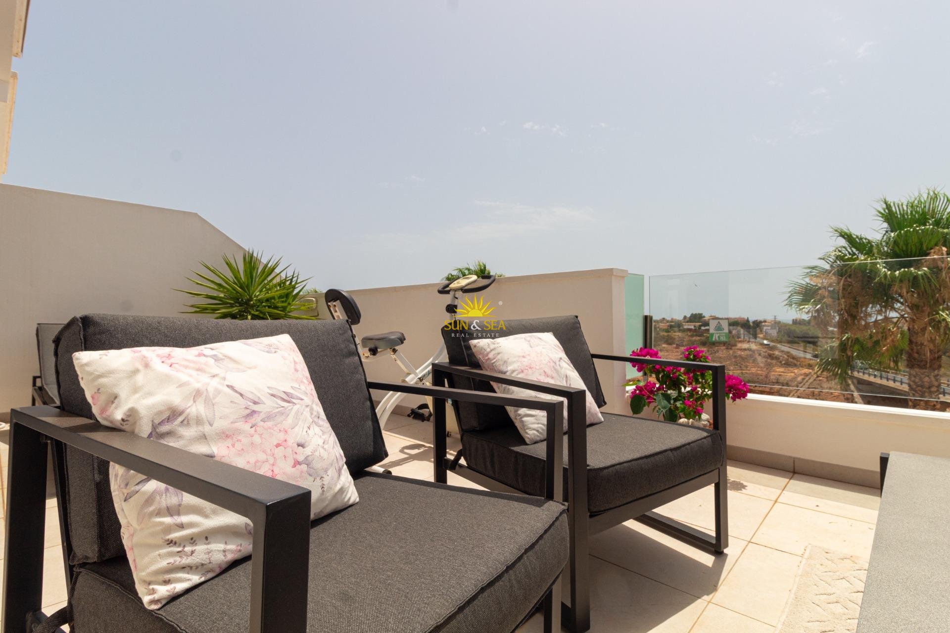 Revente - Villa / Semi détaché - Orihuela Costa - Lomas de Cabo Roig