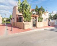 Revente - Villa / Semi détaché - Torrevieja - Acequion