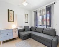 Revente - Villa / Semi détaché - Torrevieja - Aguas Nuevas