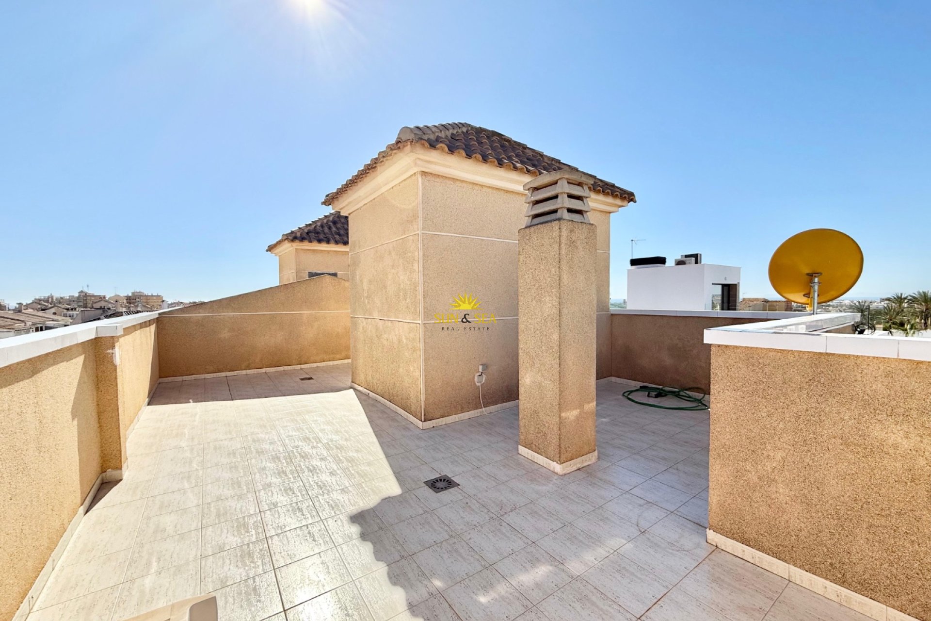 Revente - Villa - Torrevieja - Urb. Jardín del Mar