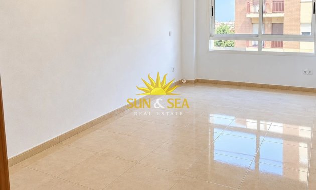 Смежный дом - Долгосрочная аренда - Alicante - Playa San Juan