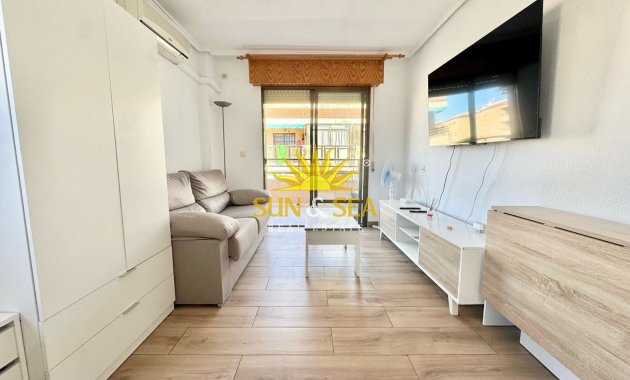 Studio apartment - Lange Termijn Verhuur - Torrevieja - 