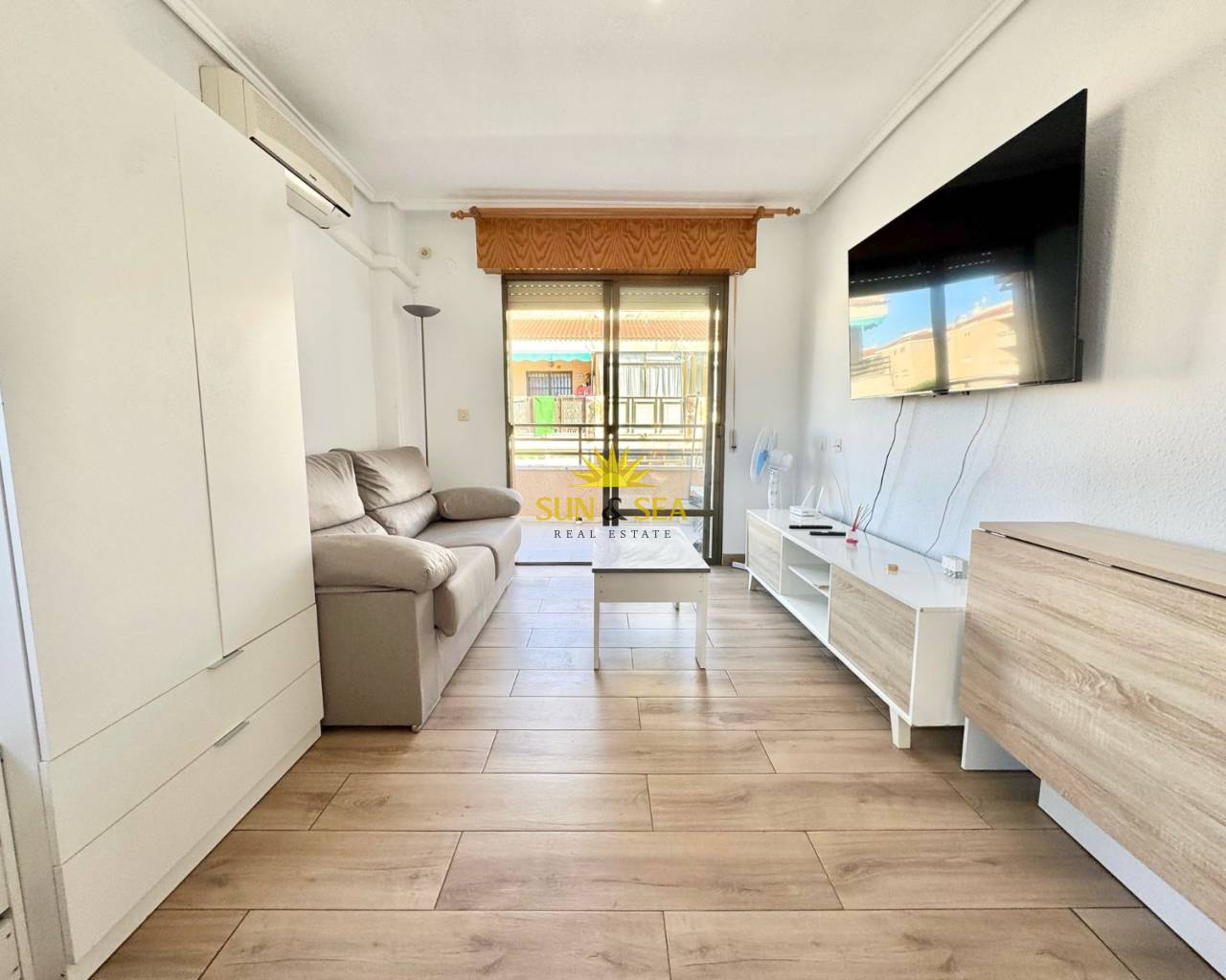 Studio apartment - Resale - Torrevieja - El Chaparral