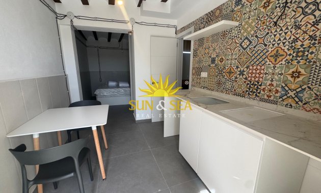 Studio apartment - Wiederverkauf - Villajoyosa - SS00-587J