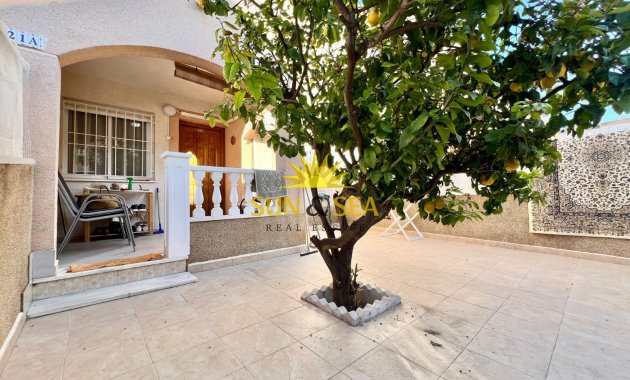 Townhouse - Долгосрочная аренда - Torrevieja - Los balcones