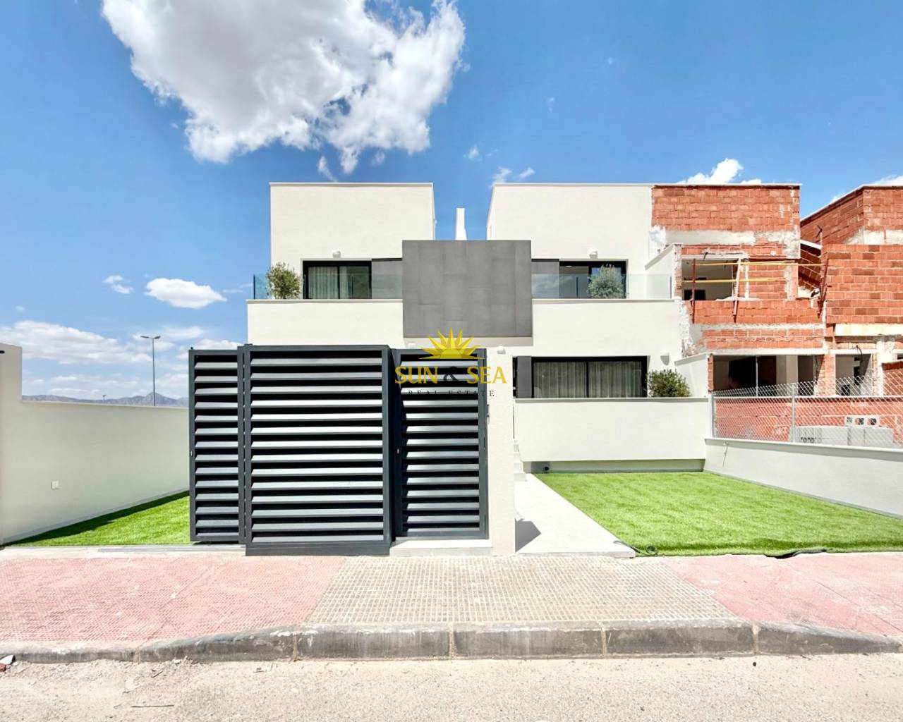 Townhouse - New Build - Cox - Sin Zona