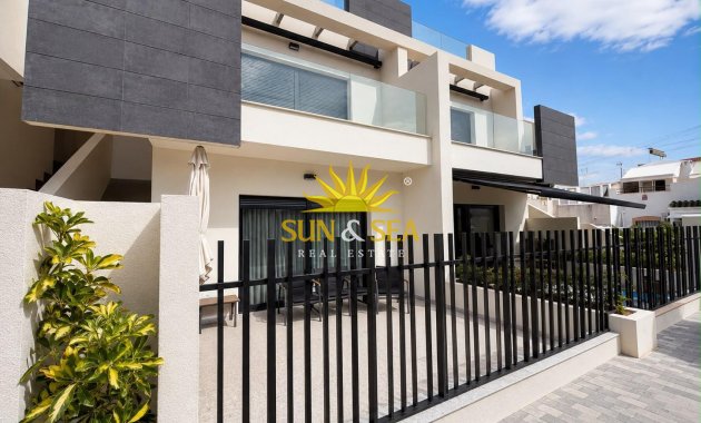 Townhouse - Nieuwbouw Woningen - Torrevieja - Los balcones