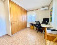 Venta - Chalet - Catral