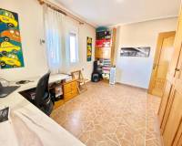 Venta - Chalet - Catral