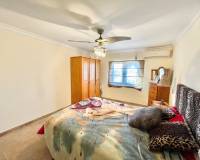 Venta - Chalet - Crevillente