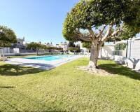 Venta - Chalet - Torrevieja - Urb. Jardín del Mar