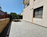 Venta - Villa / Semi separado - Orihuela Costa - Cabo Roig