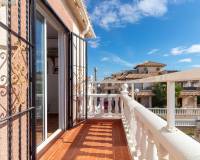 Venta - Villa / Semi separado - Orihuela Costa - Cabo Roig