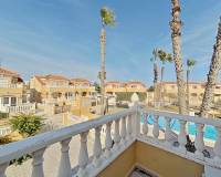 Venta - Villa / Semi separado - Orihuela Costa - La Regia