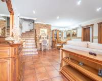 Venta - Villa / Semi separado - Orihuela Costa - La Zenia