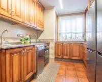 Venta - Villa / Semi separado - Orihuela Costa - La Zenia