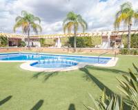 Venta - Villa / Semi separado - Pilar de la Horadada - Mil Palmeras