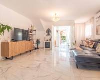 Venta - Villa / Semi separado - Torrevieja - Acequion