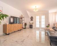 Venta - Villa / Semi separado - Torrevieja - Acequion