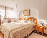 Venta - Villa / Semi separado - Torrevieja - Acequion