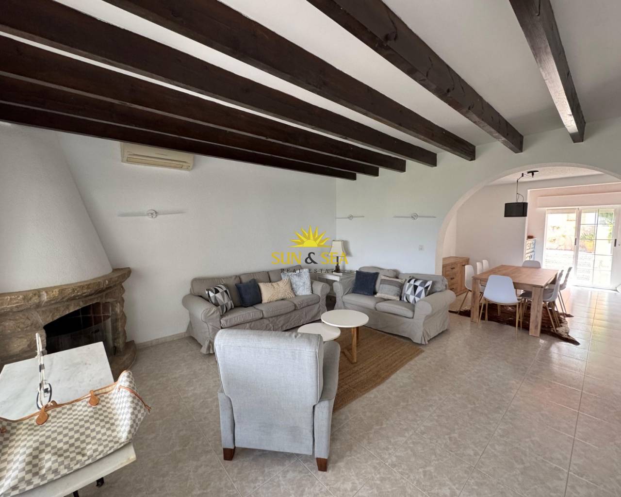 Villa - Аренда на длительный срок - Alfas del Pí - Albir