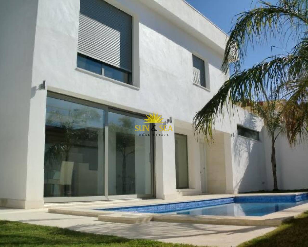 Villa - Аренда на длительный срок - Alicante - Playa San Juan